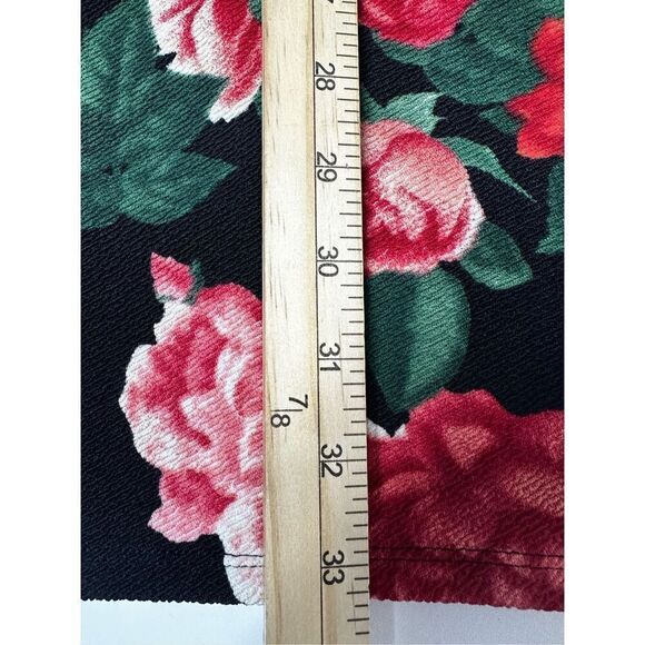 Guess Bohemian Red Black Green Roses Pattern Dress Size 10 Zip EUC - Picture 7 of 14